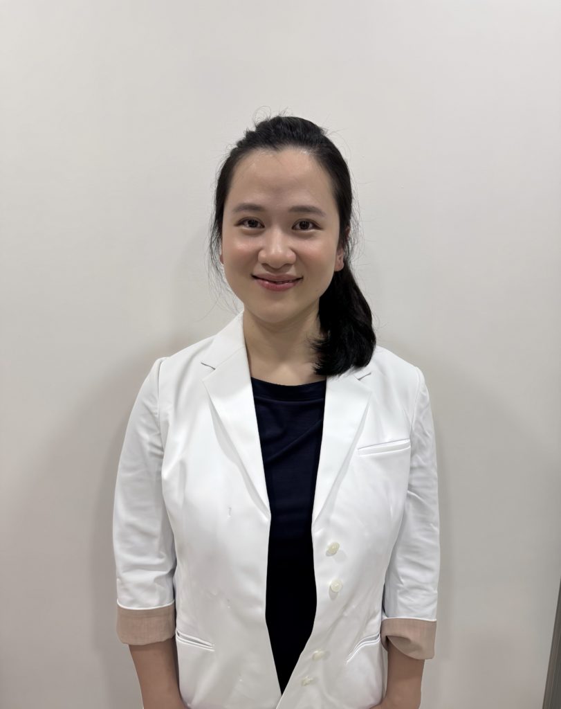 Ms Jeslin Huang